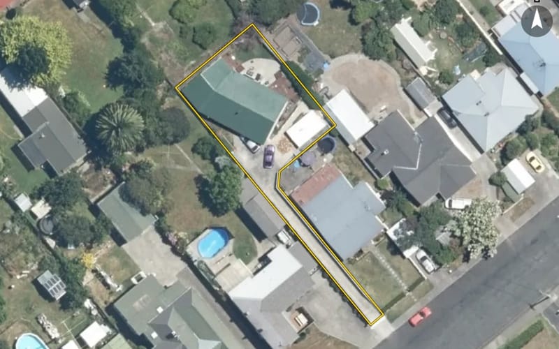 1016A Waipuna Street