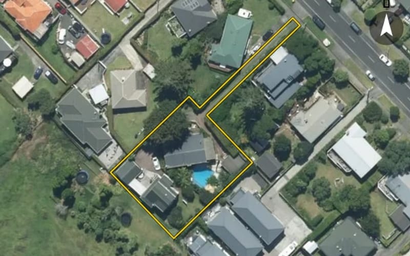 305 West Tamaki Road