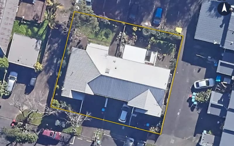 2/1 Arcadia Road