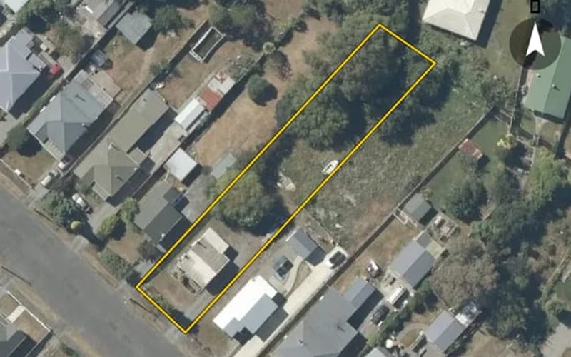 24 Waltons Avenue