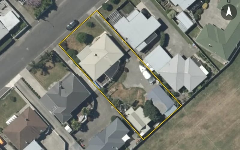 6 Anzac Avenue