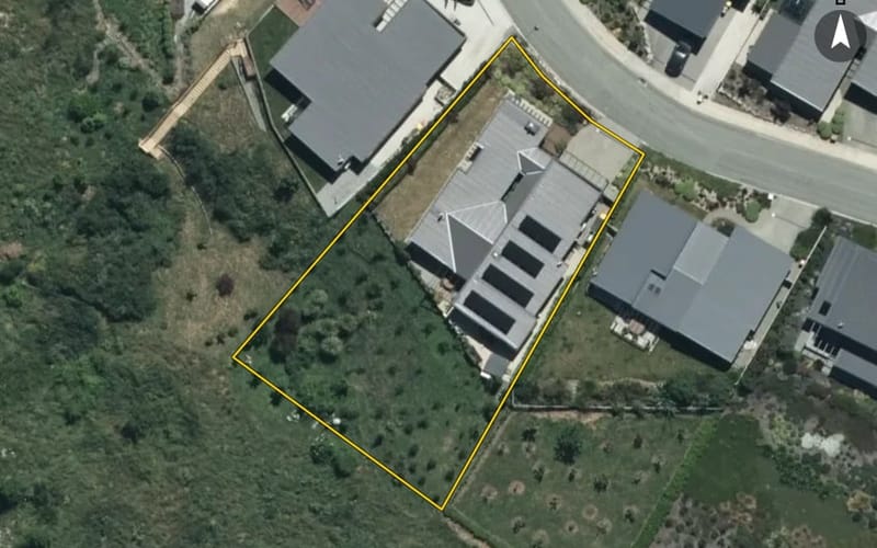 15 Hill Tops Way