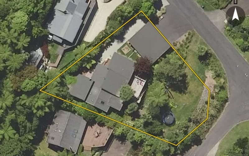 18 Summit Road