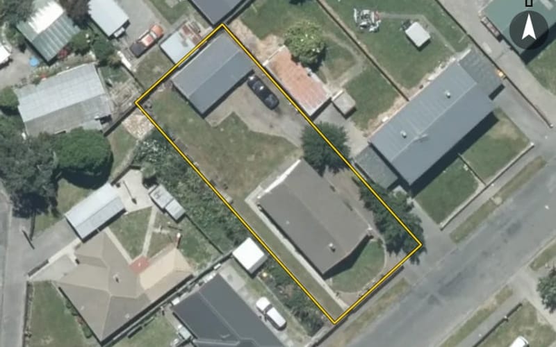 1 Davis Crescent