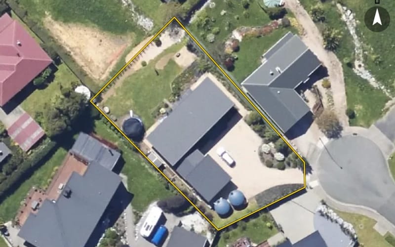 17 Pohutukawa Place