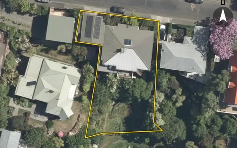 4 Lighthouse Road