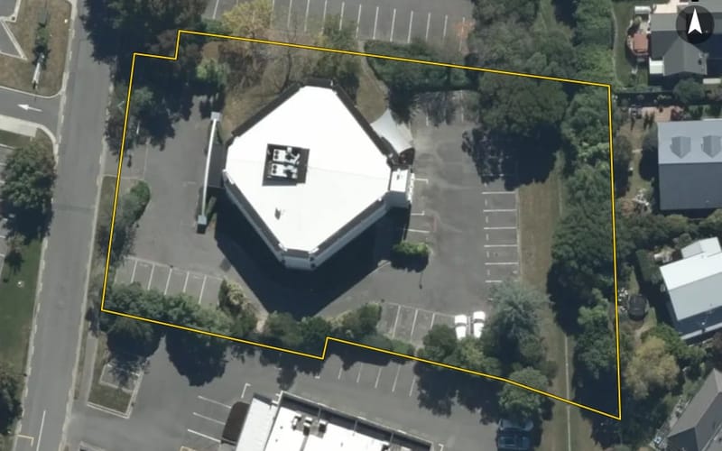 23 Sir William Pickering Drive