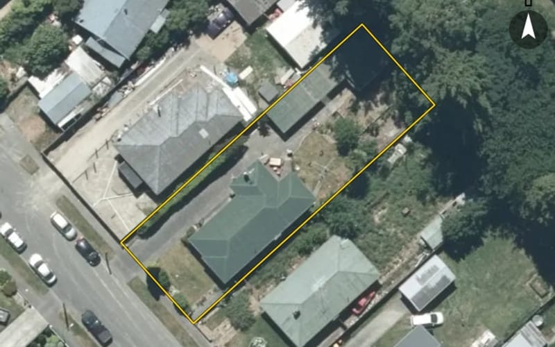51 Davis Crescent