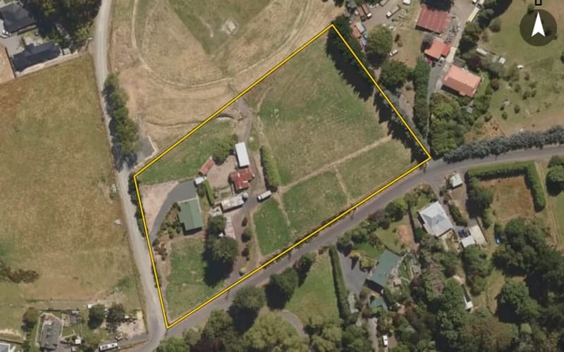 4 McMeakin Road