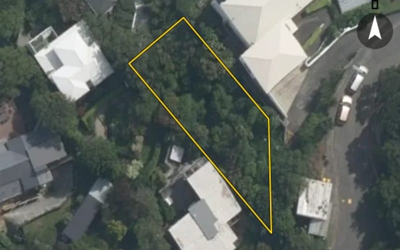 24 Robieson Street