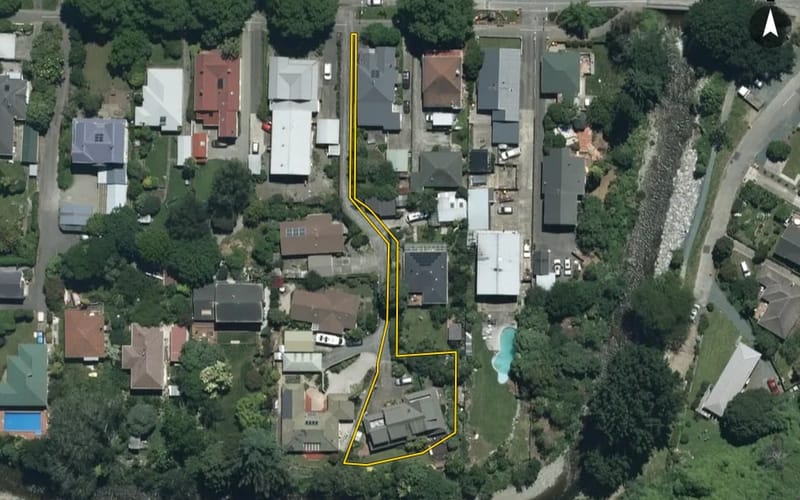 204A Nile Street East