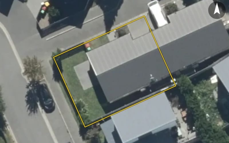 8 Menin Gate Crescent