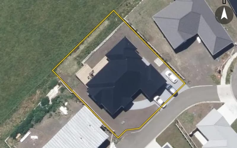 48 Tirimoana Place