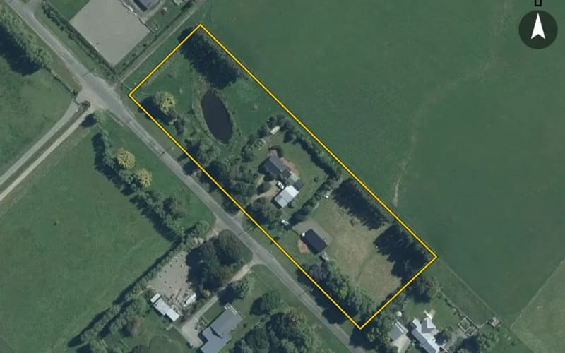 122 Spur Road West