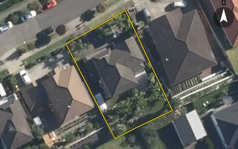 28 Leafield Crescent