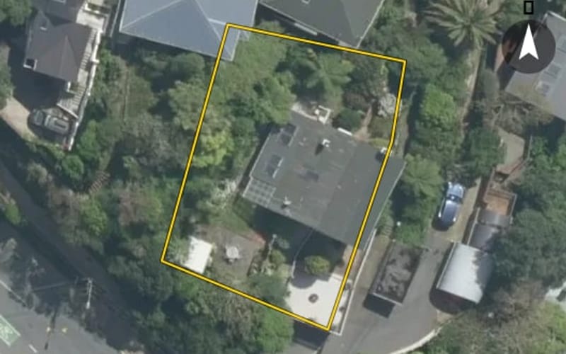 6 Raroa Crescent
