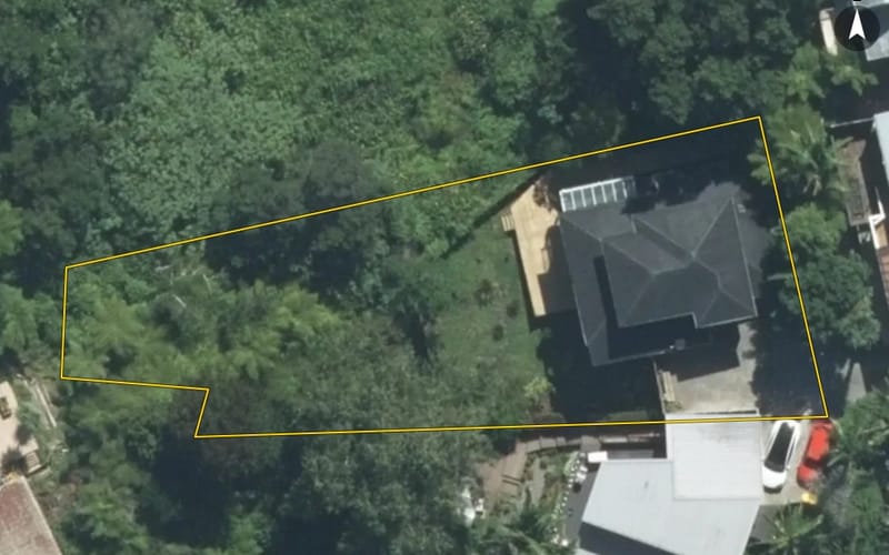 8A Deverell Place