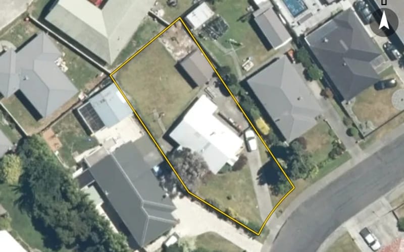 709 Maitland Crescent