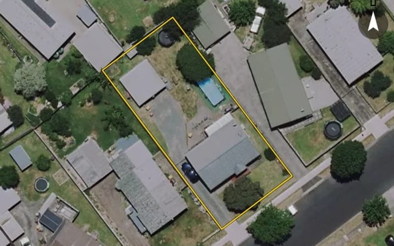 18 Lindsay Crescent