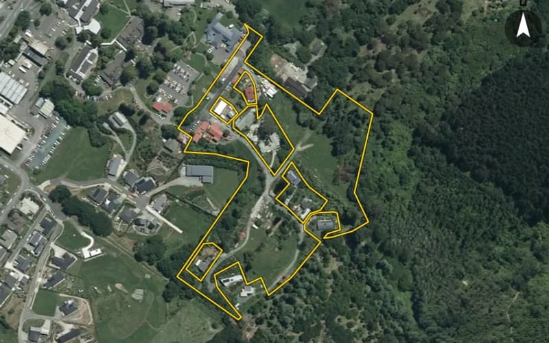 2 Braemar Place