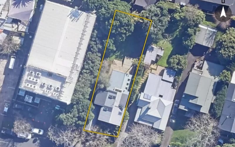 4 Poronui Street