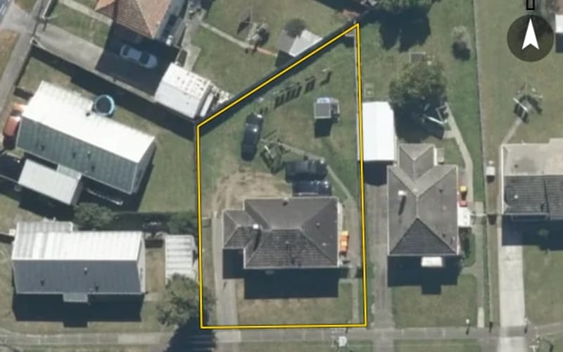 1 Churton Crescent