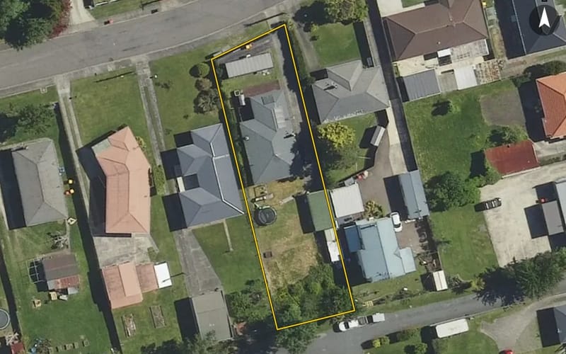 6 La Trobe Place