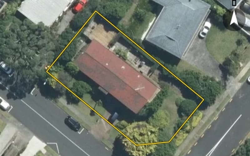 2 Stapleford Crescent