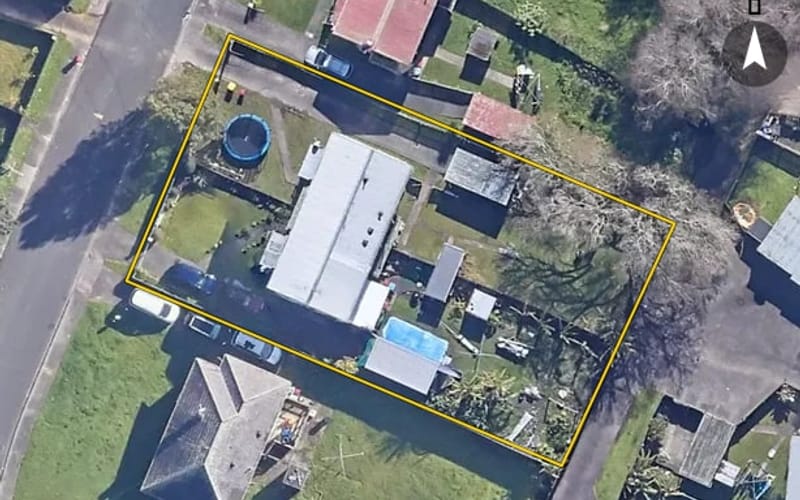 10 Skipper Avenue