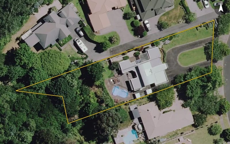 14 Fernwater Place