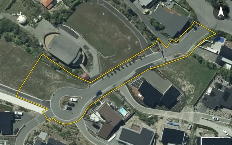 10 Loader Lane
