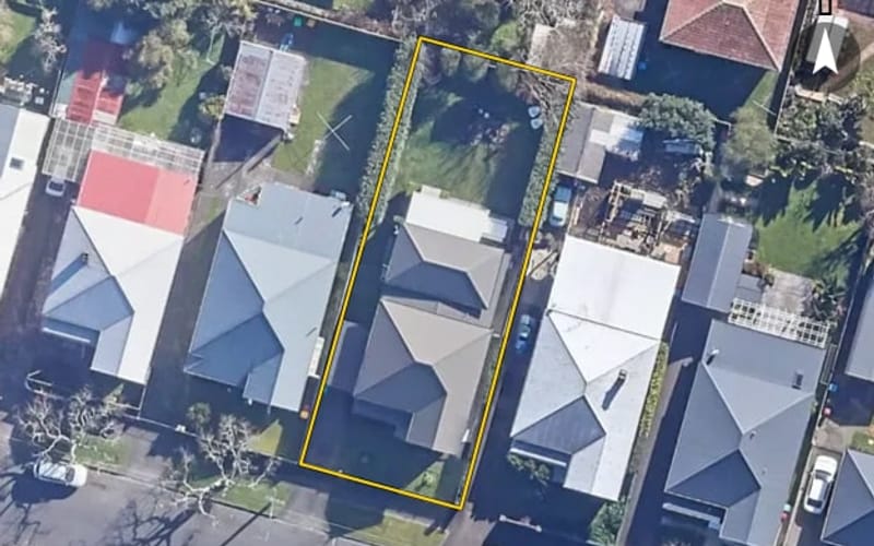 10 Halston Road