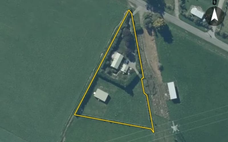 365 Clintons Road