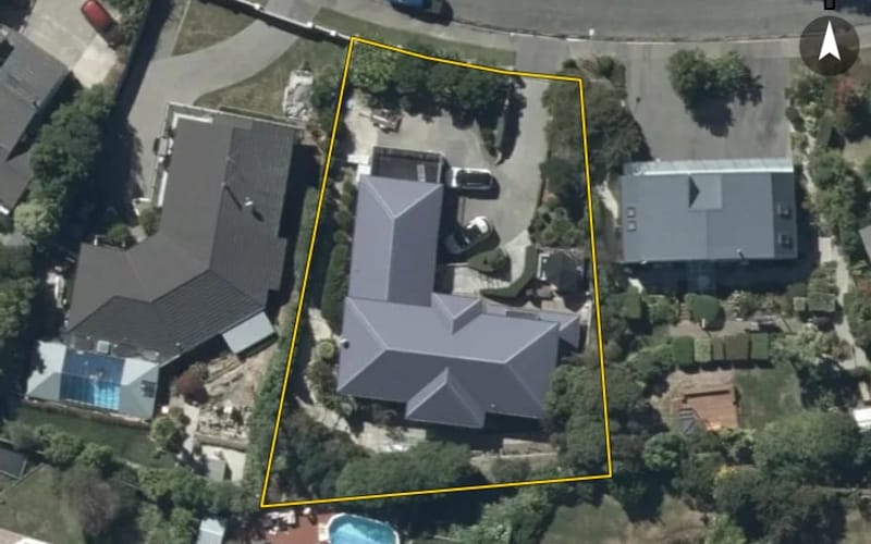25 Woodside Common