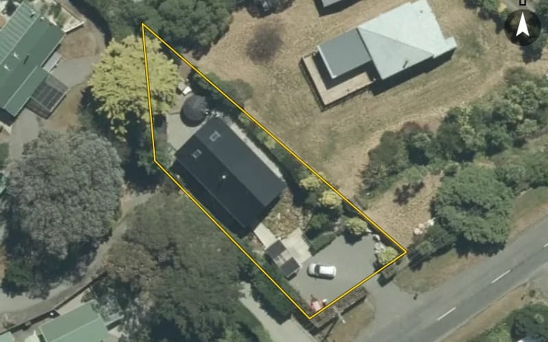 81 Lake Ferry Road