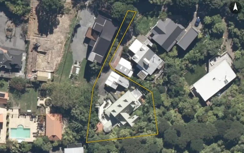 15 Whiorau Grove