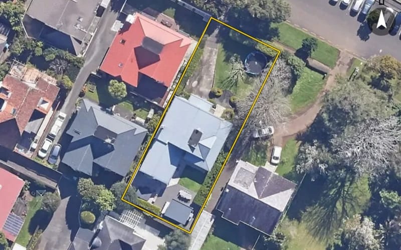 33 Claude Road