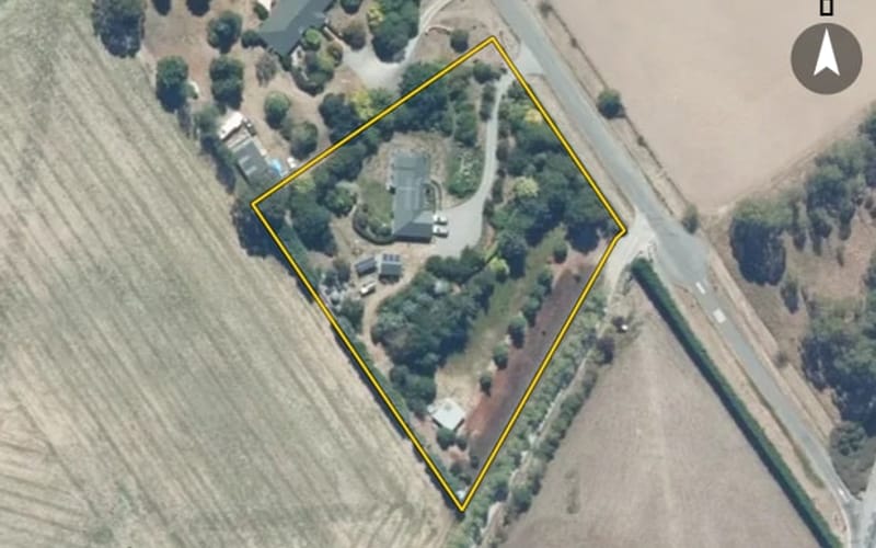 19 Brosnan Road