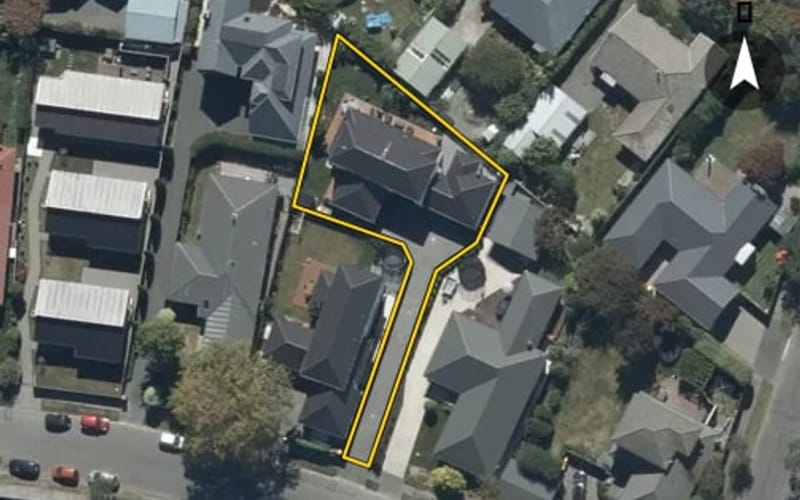 14B Hadlow Place