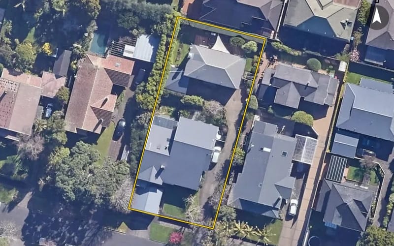 15 Fairholme Avenue