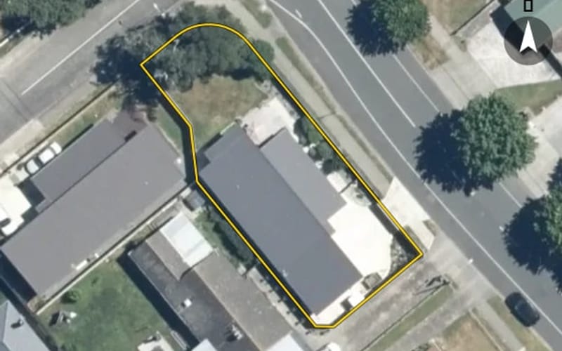 910 Oliphant Road