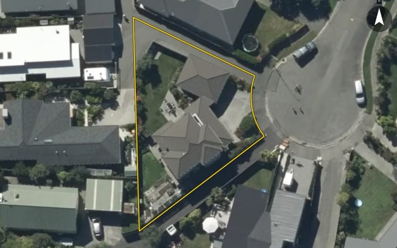 30 Glamis Place