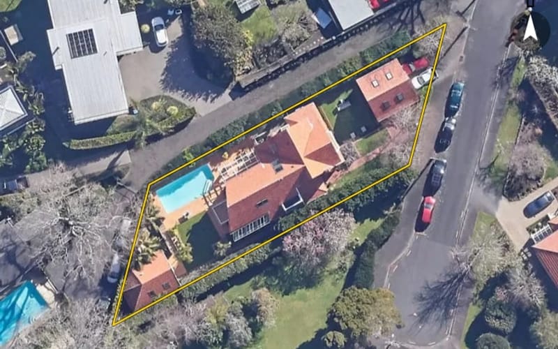 9 Castle Drive