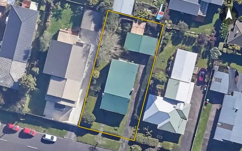 10 Princes Avenue