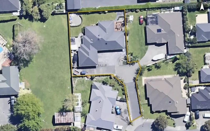 8 Maple Close