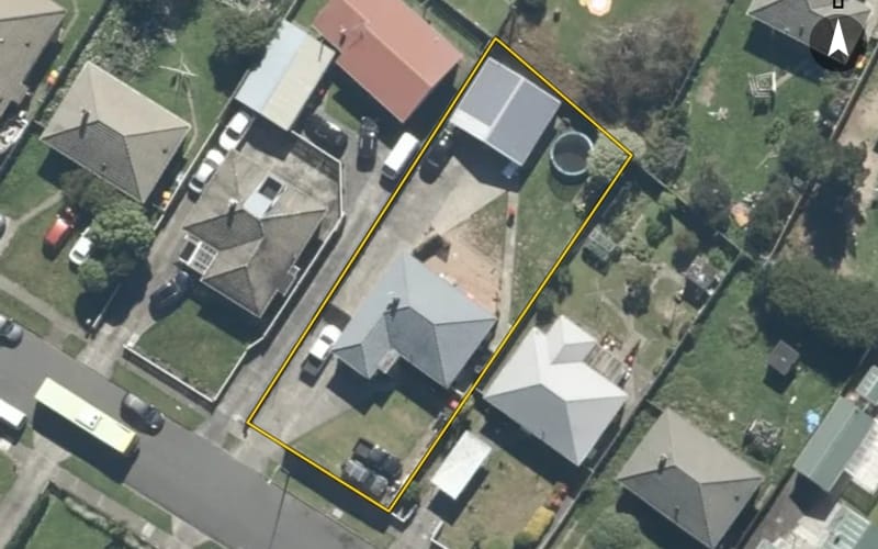 104 Hewer Crescent