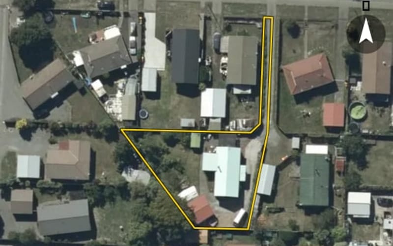 16 Bromley Road